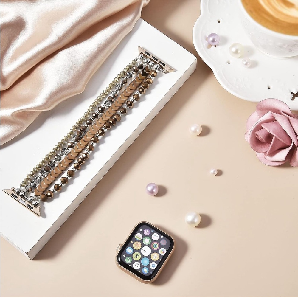 Stretchy Apple Watch band - Picture 4 of 9